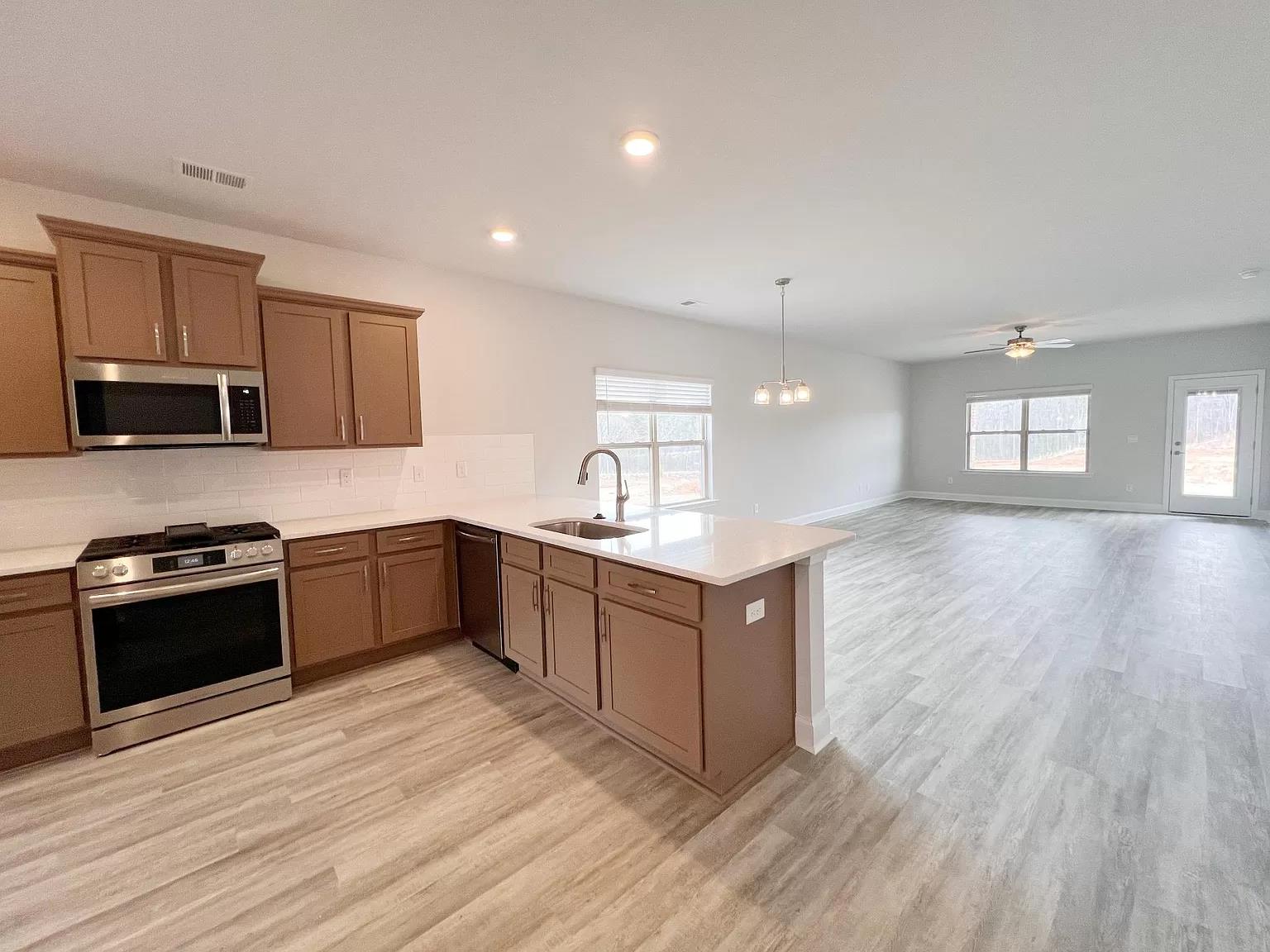 54 Woodcross Drive | Photo #10