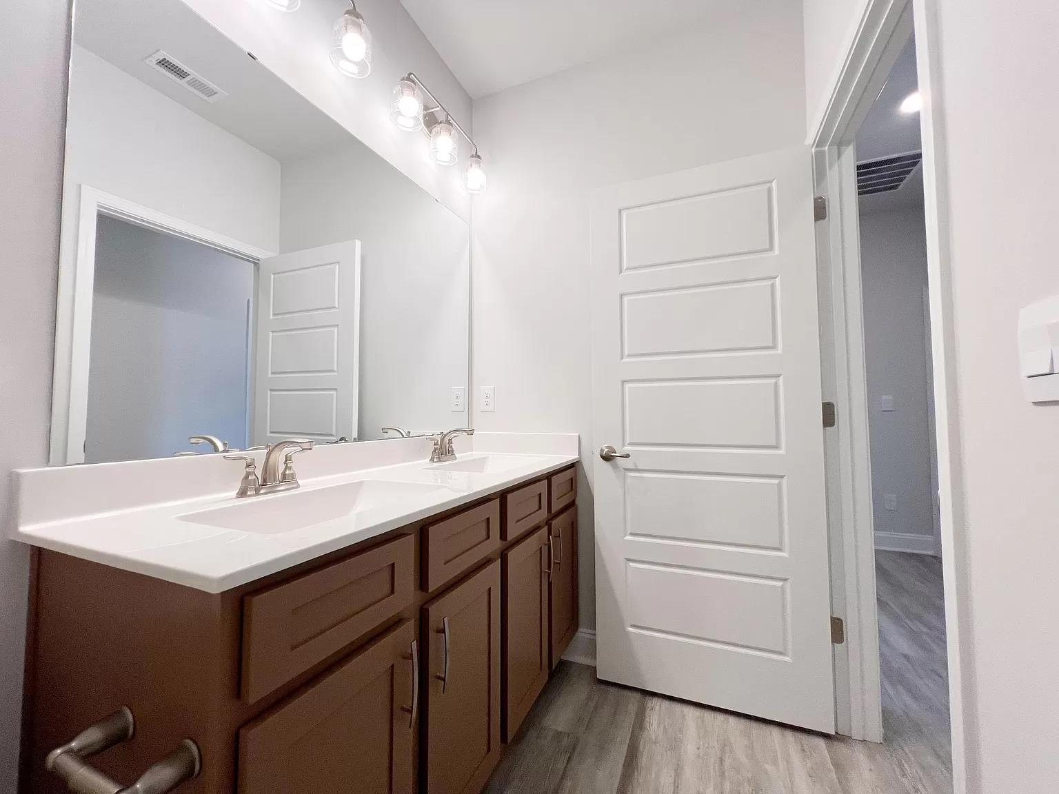 54 Woodcross Drive | Photo #24